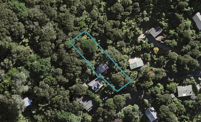 112 Fairview Crescent, Omiha, Waiheke Island - Carousel 1
