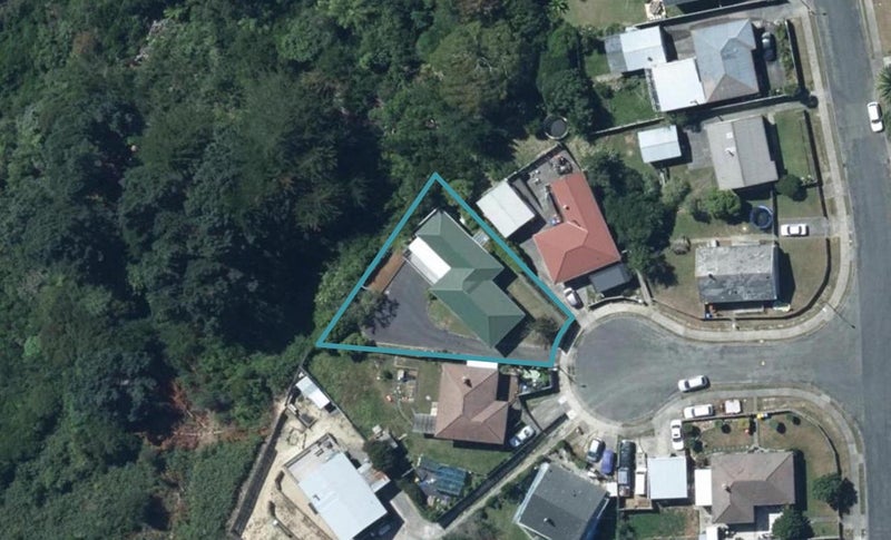 6 Syntax Place, Ascot Park, Porirua - Carousel 1