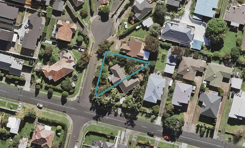 14 Tansley Avenue, Epsom, Auckland - Carousel 1