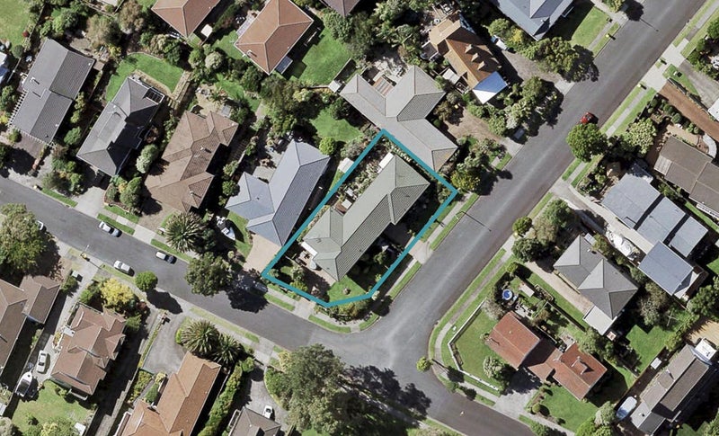 1/1 Venus Place, Half Moon Bay, Auckland - Carousel 1