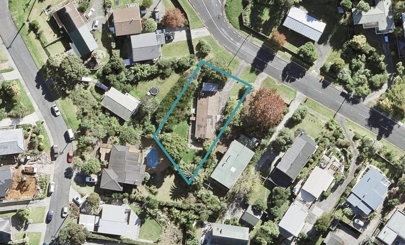 2/1 Marina Road, Torbay, Auckland - Carousel 1