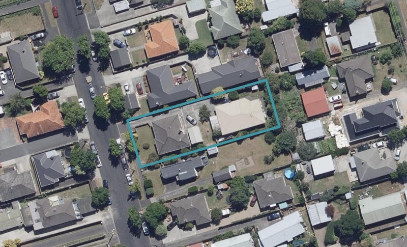 220A Fox Street, Hamilton East, Hamilton - Carousel 1