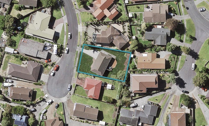 26 Glenshee Place, Highland Park, Auckland - Carousel 1