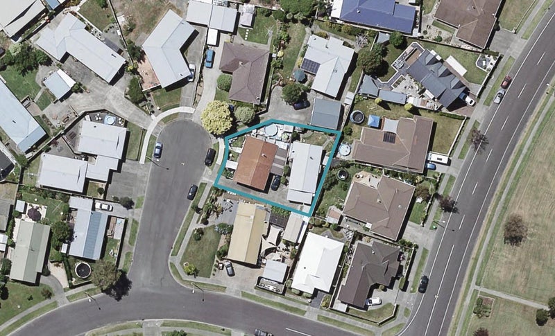 6A Townshend Crescent, Greenmeadows, Napier - Carousel 1