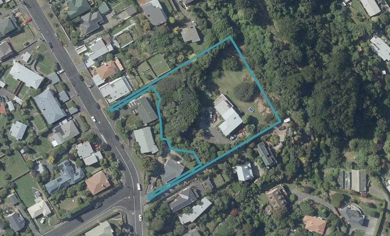 48 Earls Road, Saint Clair, Dunedin - Carousel 1
