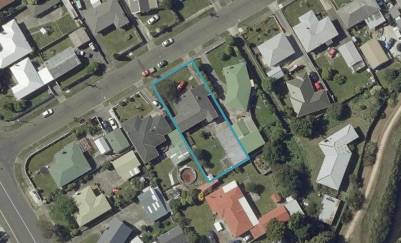 6 Somerset Crescent, Highbury, Palmerston North - Carousel 1
