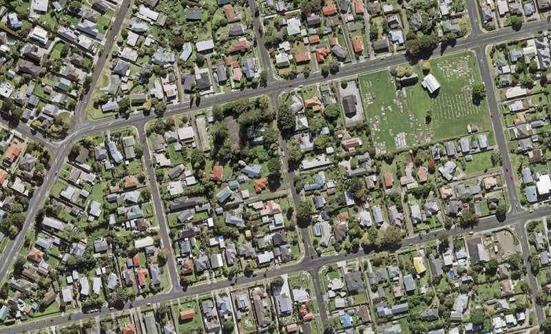 20 Scott Avenue, Mangere Bridge, Auckland - Carousel 1