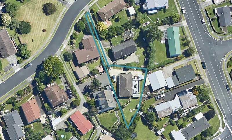 64 Heron Avenue East, Matua, Tauranga - Carousel 1
