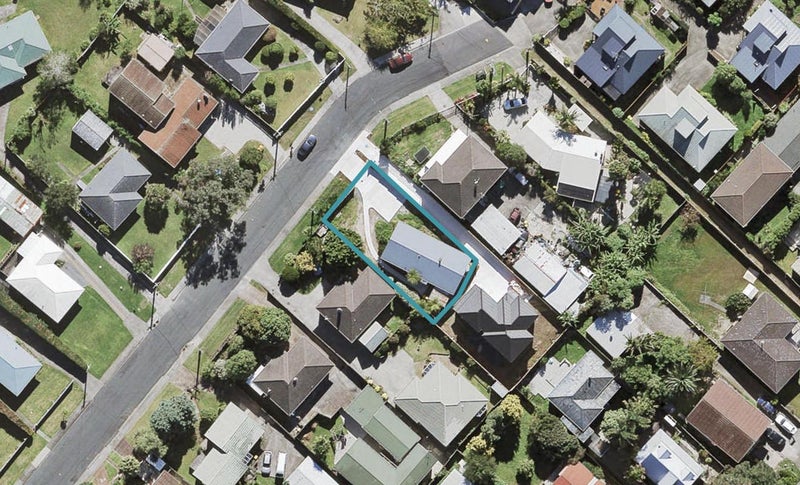 36 Farquhar Road, Glendene, Auckland - Carousel 1