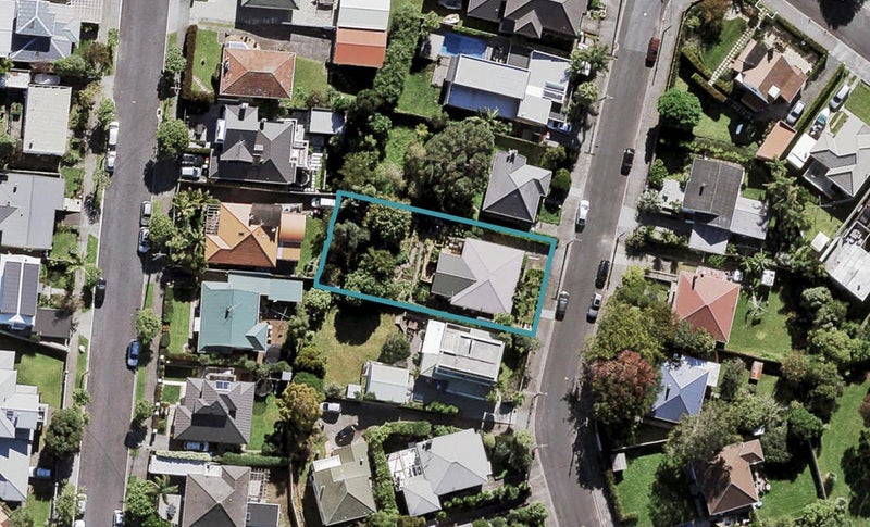 31 Tirotai Crescent, Westmere, Auckland - Carousel 1