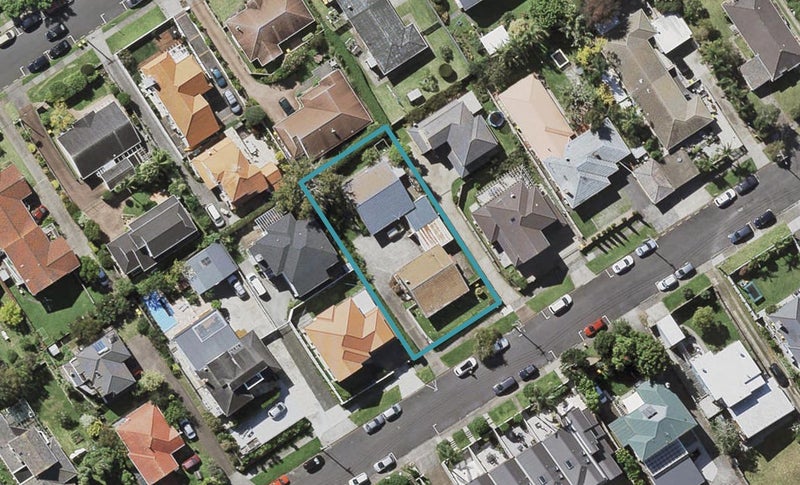 1/37 Bracken Avenue, Takapuna, Auckland - Carousel 1