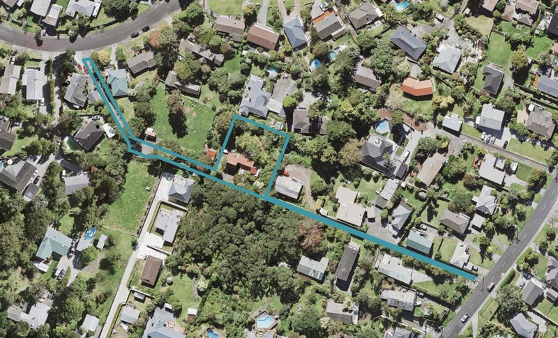 26 Lemnos Place, Titirangi, Auckland - Carousel 1