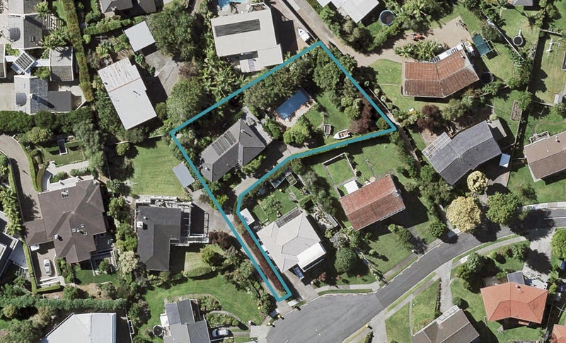 9 Willow Way, Sunnyhills, Auckland - Carousel 1