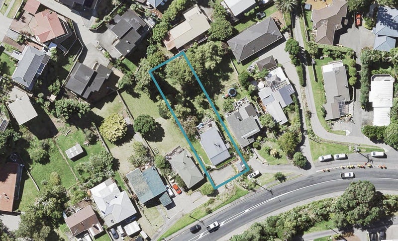 669 Beach Road, Rothesay Bay, Auckland - Carousel 1