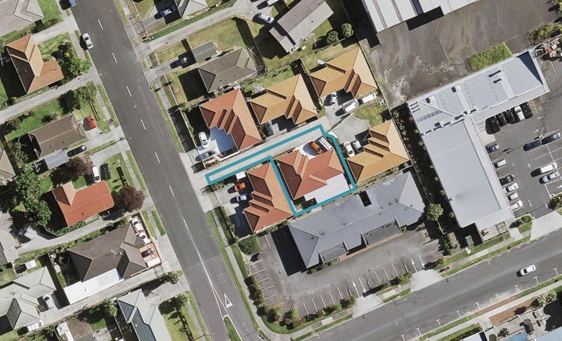 5 Robert Skelton Place, Clendon Park, Auckland - Carousel 1