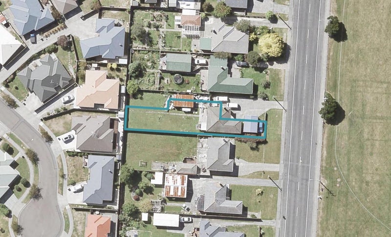 8/31 Fitzherbert Road, Wainuiomata, Lower Hutt - Carousel 1