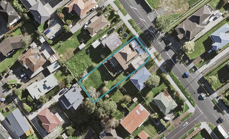 203 New Windsor Road, New Windsor, Auckland - Carousel 1