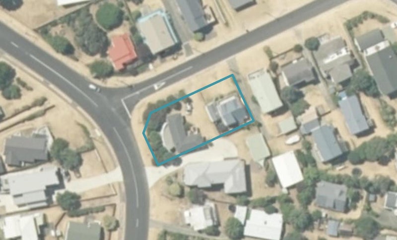 801A Ocean Road, Whangamata, Whangamatā - Carousel 1