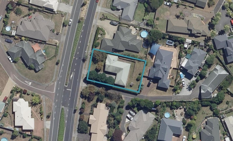 42 Discovery Drive, Flagstaff, Hamilton - Carousel 1