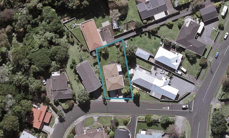 4 Fairfax Terrace, Frankleigh Park, New Plymouth - Carousel 1