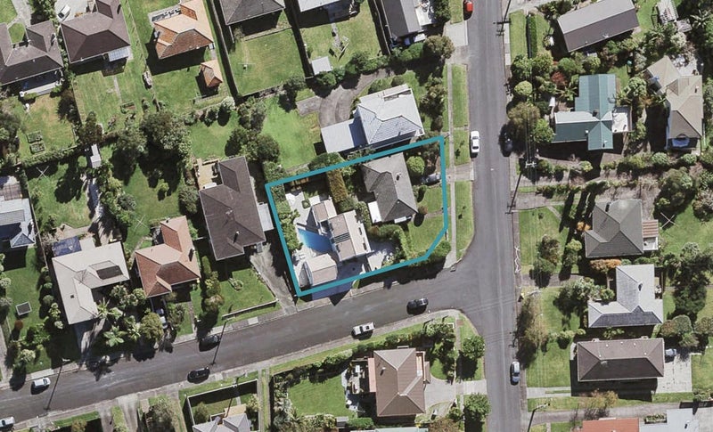 2/3 Tui Glen Road, Birkenhead, Auckland - Carousel 1