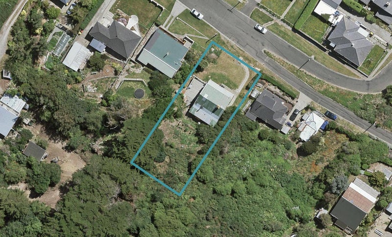 28 Elizabeth Street, Bluff - Carousel 1