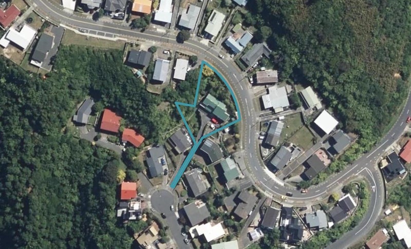 12 Hibiscus Grove, Maungaraki, Lower Hutt - Carousel 1
