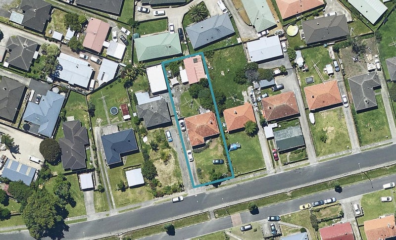 11 Hampton Terrace, Parkvale, Tauranga - Carousel 1
