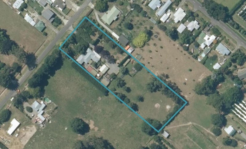 910 Park Road South, Longlands, Hastings - Carousel 1