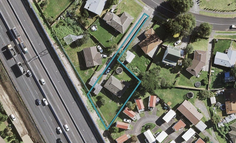 51 Kindergarten Drive, Conifer Grove, Takanini - Carousel 1
