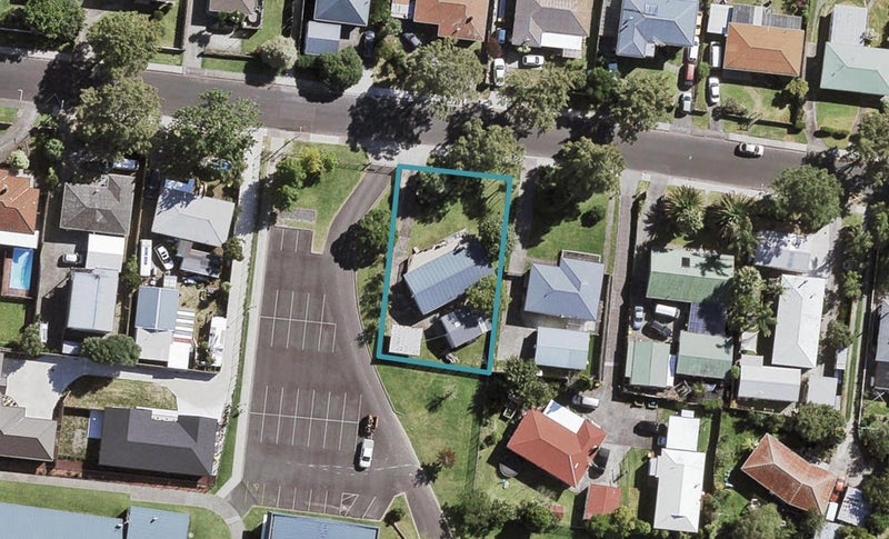 44 Pinedale Place, Henderson, Auckland - Carousel 1