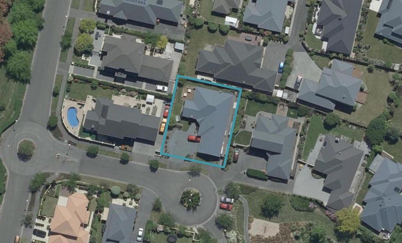 3 Benmore Gardens, Harewood, Christchurch - Carousel 1