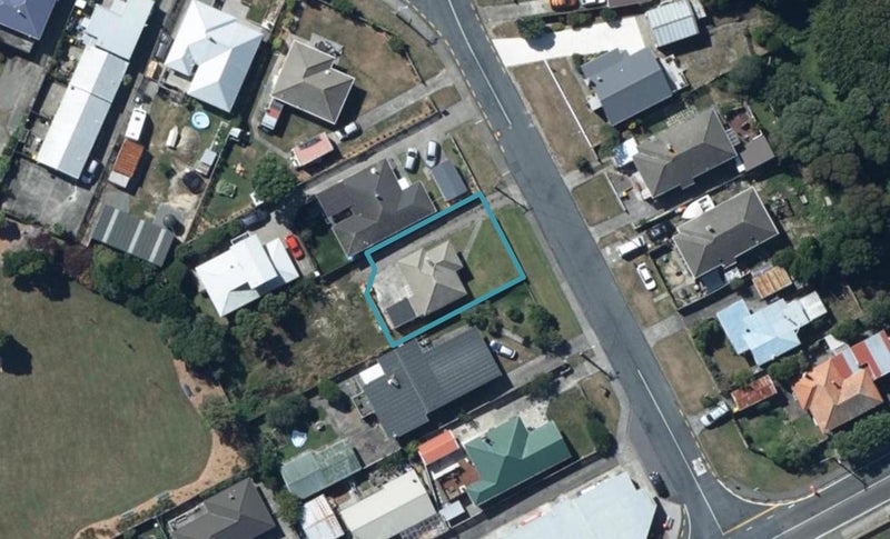 4B Kapiti Crescent, Titahi Bay, Porirua - Carousel 1