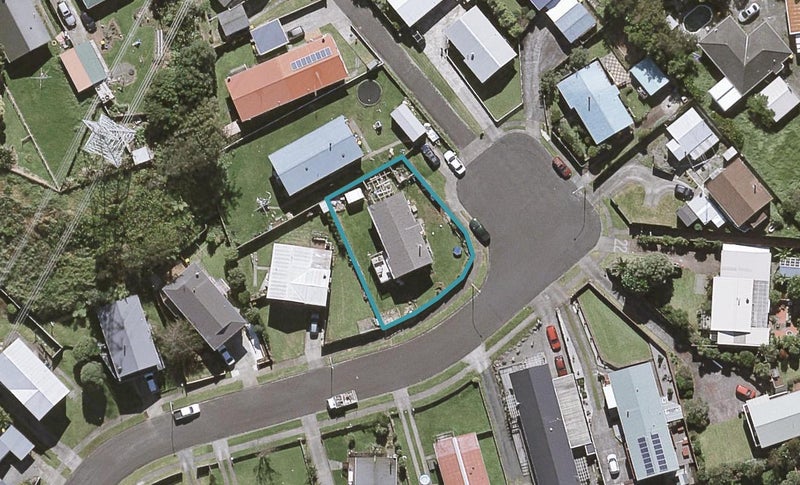 19 Tahurangi Place, Spotswood, New Plymouth - Carousel 1
