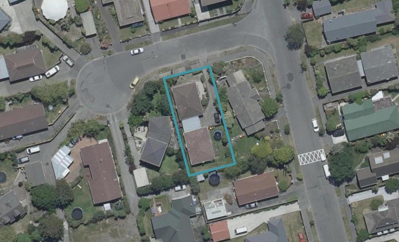 1/3 Sequoia Place, Parklands, Christchurch - Carousel 1
