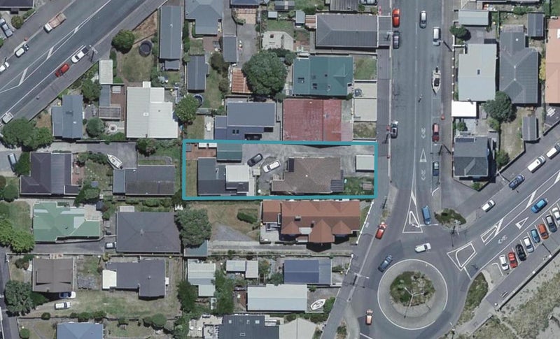 210 Queens Drive, Lyall Bay, Wellington - Carousel 1