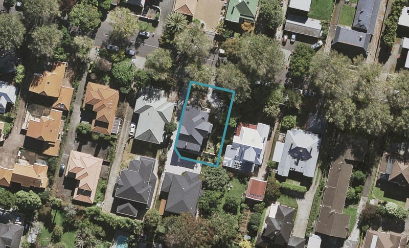 20 Bracken Avenue, Epsom, Auckland - Carousel 1