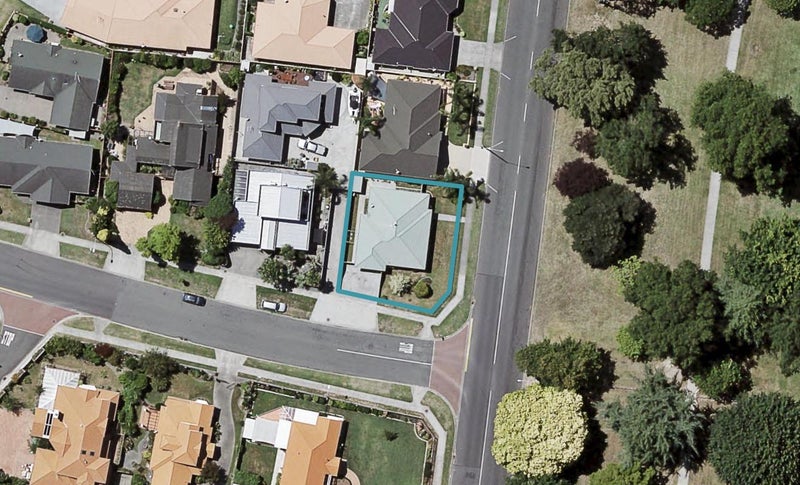 2 Park Road, Greenmeadows, Napier - Carousel 1