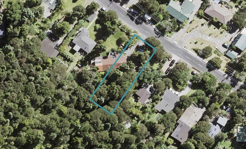 149 Laingholm Drive, Laingholm, Auckland - Carousel 1