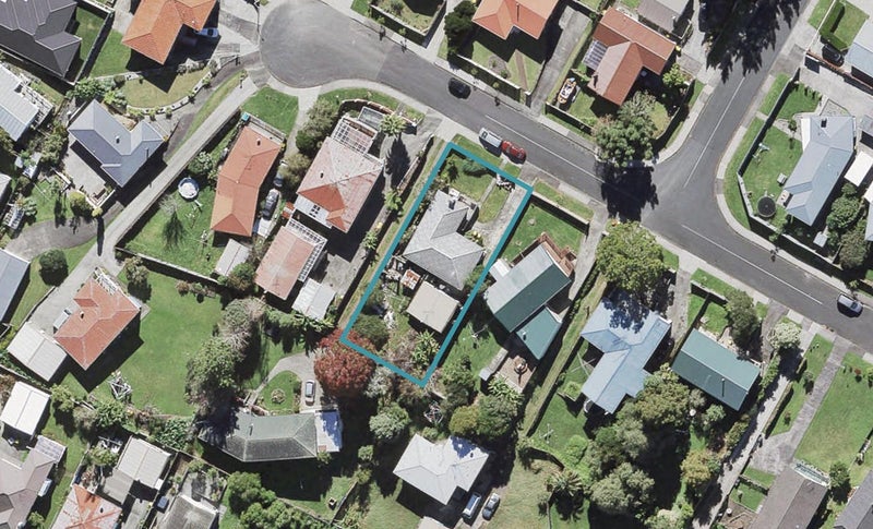 34 Meilland Place, Glen Eden, Auckland - Carousel 1
