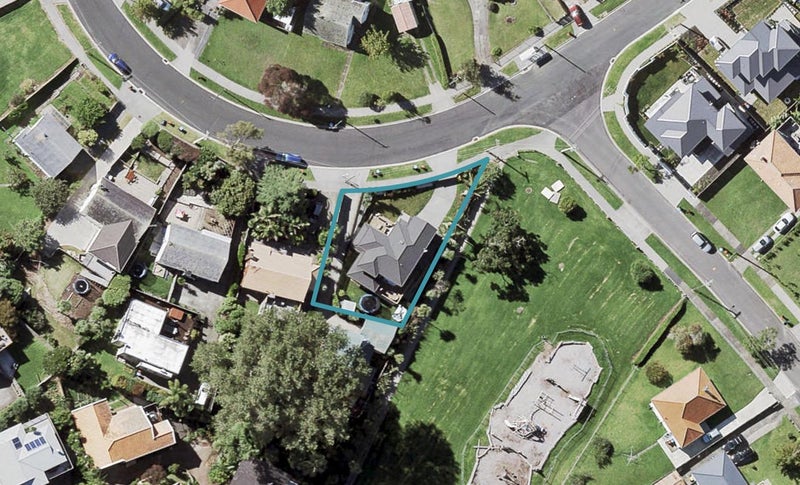 29 Inglewood Street, Wai o Taiki Bay, Auckland - Carousel 1