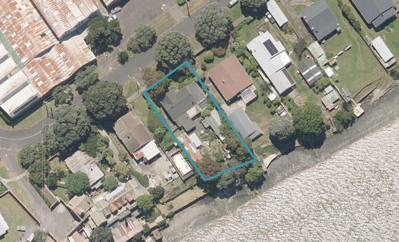 67 Bedford Avenue, Gonville, Whanganui - Carousel 1