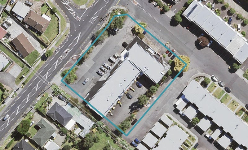 14/80 Bruce McLaren Road, Henderson, Auckland - Carousel 1