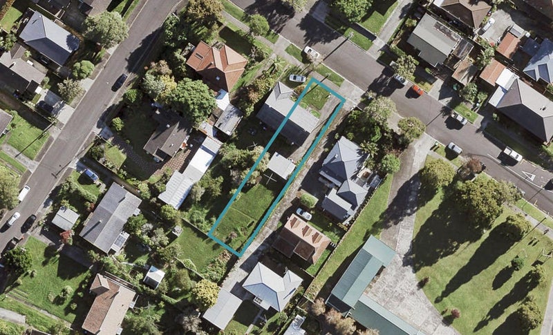 8 Fir Street, Waterview, Auckland - Carousel 1