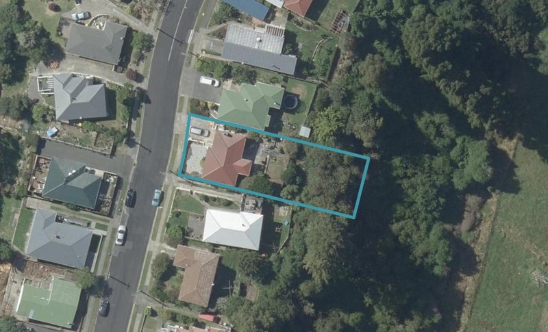 60 Koremata Street, Green Island, Dunedin - Carousel 1