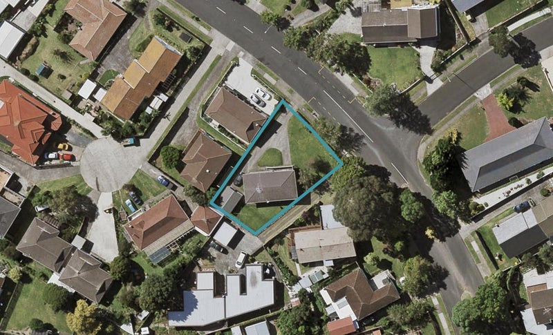 14 Diorella Drive, Clover Park, Auckland - Carousel 1
