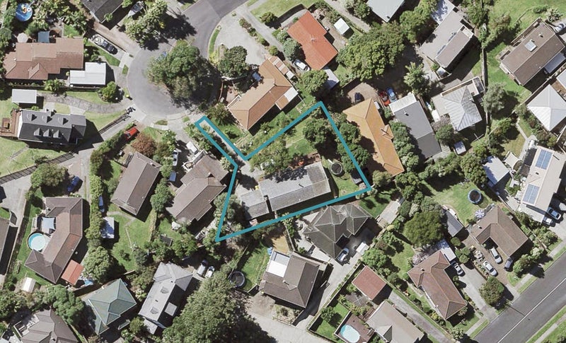 20 Bain Place, Bucklands Beach, Auckland - Carousel 1