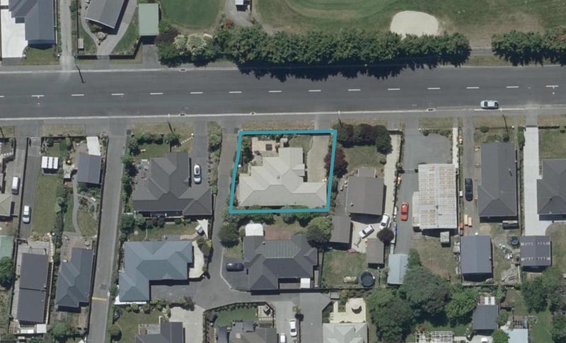 151 Beach Road, North New Brighton, Christchurch - Carousel 1