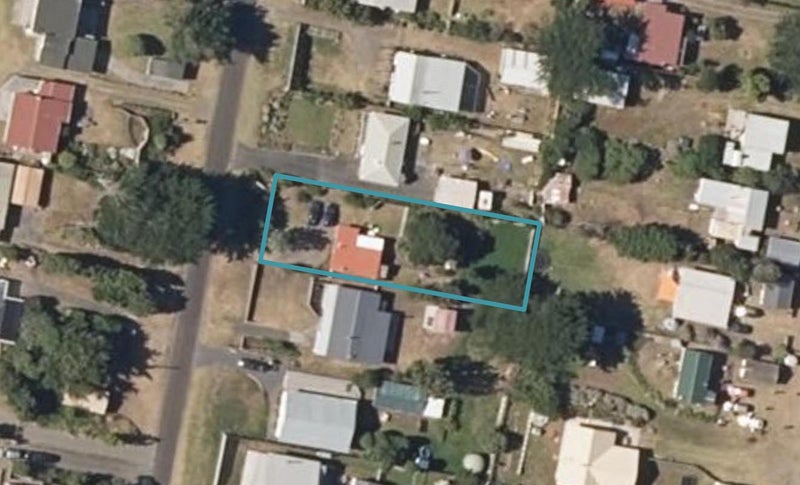 12 Kent Avenue, Waitārere Beach, Levin - Carousel 1