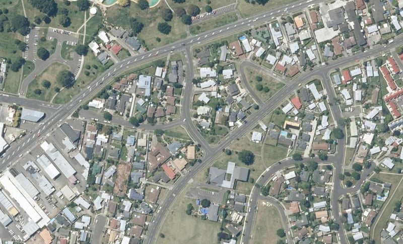 11 Lamason Street, Greenmeadows, Napier - Carousel 1